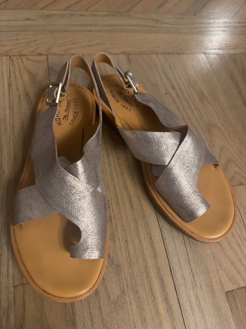 Kork-Ease Metallic womens gold toe leather comfort Crossband Slingback Sandals